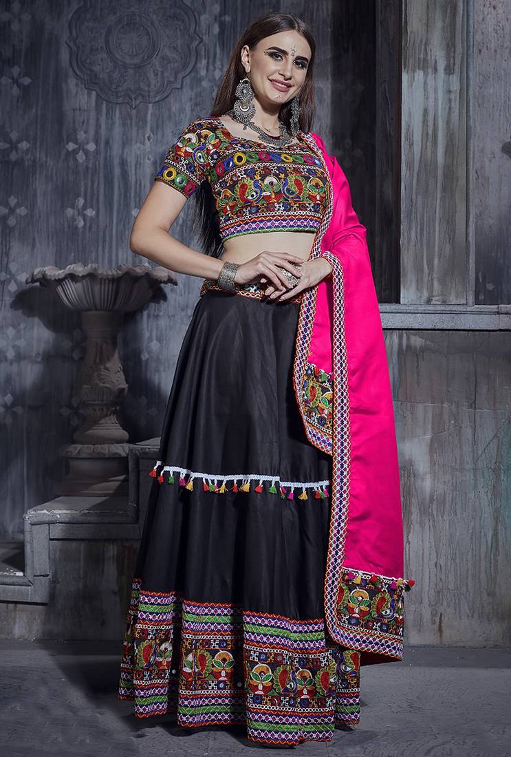 Black Art Silk Gamthi Butta, Mirror, Aari With Lace Work Chaniya Choli