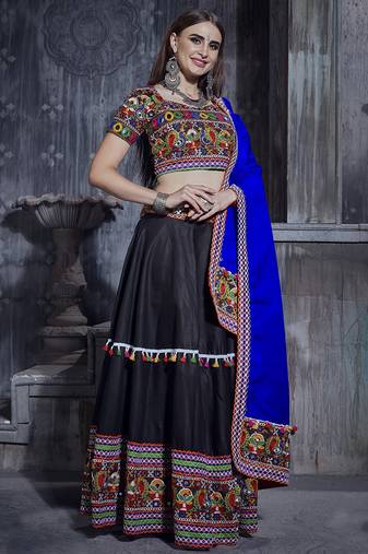 Black Art Silk Gamthi Butta Mirror Aari With Lace Work Chaniya Choli