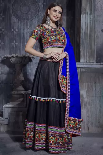 Black Art Silk Gamthi Butta Mirror Aari With Lace Work Chaniya Choli