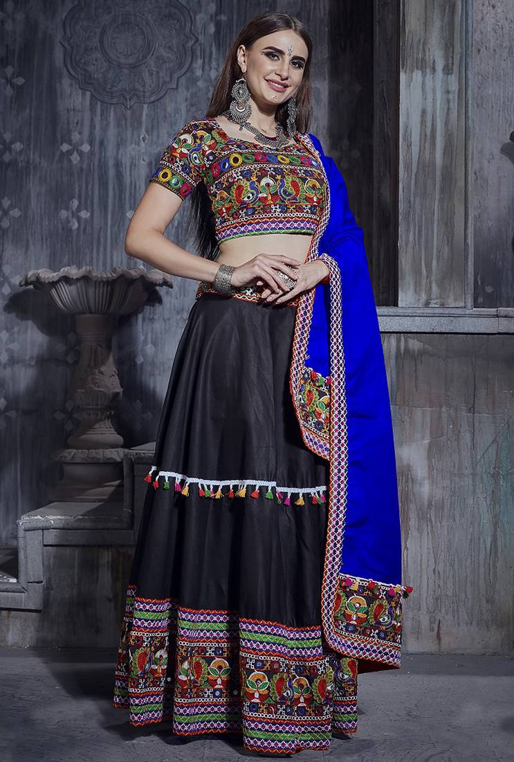 Black Art Silk Gamthi Butta Mirror Aari With Lace Work Chaniya Choli