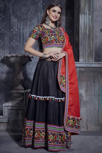 Black Art Silk Gamthi Butta Mirror Aari With Lace Work Chaniya Choli