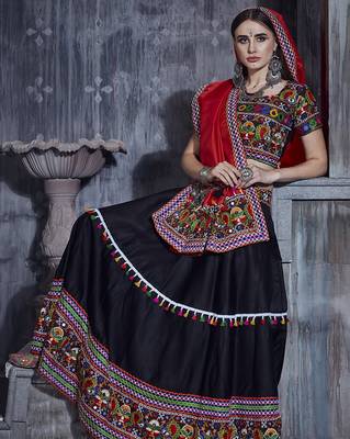 Black Art Silk Gamthi Butta Mirror Aari With Lace Work Chaniya Choli 3
