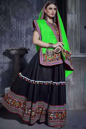 Black Art Silk Gamthi Butta Mirror Aari With Lace Work Chaniya Choli