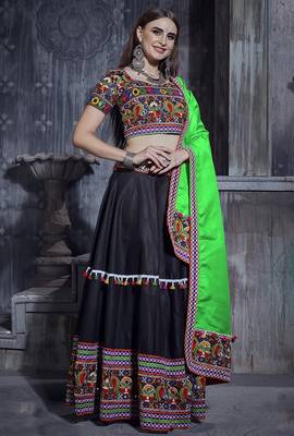 Black Art Silk Gamthi Butta Mirror Aari With Lace Work Chaniya Choli 2