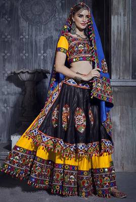 Yellow & Black Art Silk Gamthi Butta Mirror With Lace Work Chaniya Choli 1