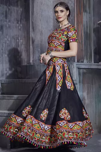 Black Art Silk Gamthi Butta, Mirror With Lace Work Chaniya Choli