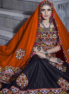 Black Art Silk Gamthi Butta, Mirror With Lace Work Chaniya Choli 3