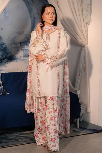 White floral printed short kurti with farshi pant & organza dupatta set for women