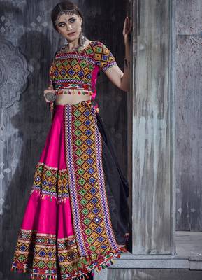 Rani Pink Art Silk Gamthi Butta, Mirror With Lace Work Chaniya Choli 2
