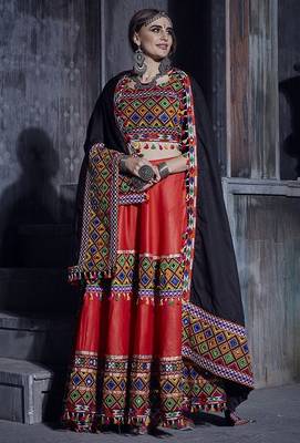 Red Art Silk Gamthi Butta Mirror With Lace Work Chaniya Choli 1
