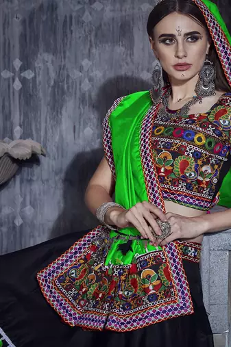 Black Art Silk Gamthi Butta Mirror Aari With Lace Work Chaniya Choli