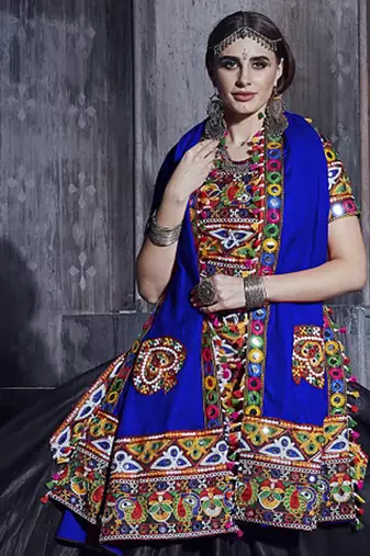 Black Art Silk Gamthi Butta Mirror With Lace Work Chaniya Choli