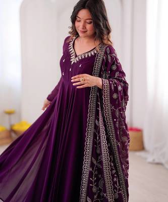 Wine anarkali suit set with embroidered dupatta 2