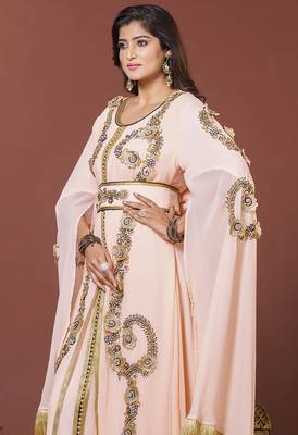 Light peach moroccan wedding kaftan 3