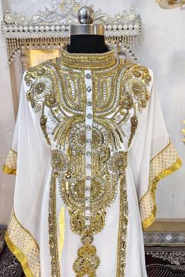 White and gold islamic kaftan 3