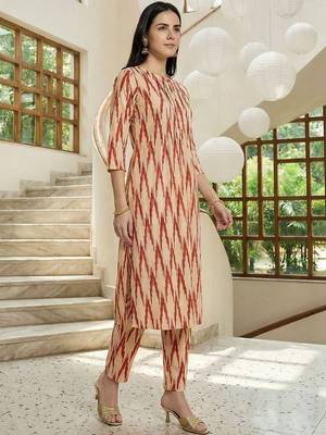 Women Ethnic Motifs Printed Regular  Cotton Kurta with Trousers 2