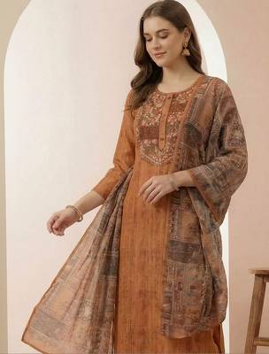 Women Ethnic Motifs Embroidered Regular Thread Work Chanderi Cotton Kurta with Trousers & With 2