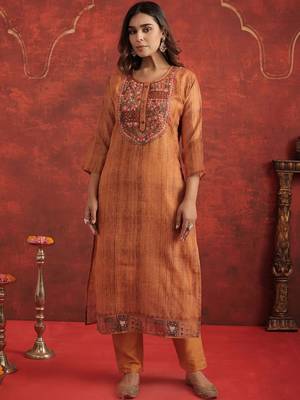 Women Ethnic Motifs Embroidered Regular Thread Work Chanderi Cotton Kurta with Trousers & With 7