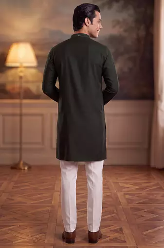 Mens green silk blend solid embroidered kurta with trouser