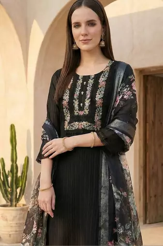 Women Floral Embroidered Regular Thread Work Linen Kurta with Trousers & With Dupatta