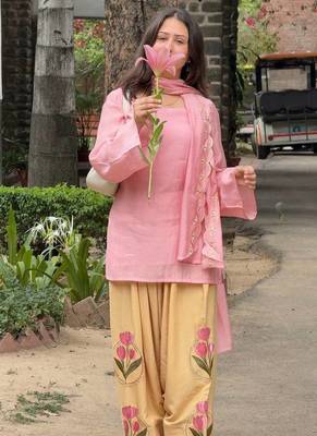 Light Pink Embroidery Work Cotton Salwar Suit 3