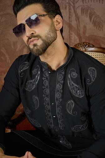 Mens black silk blend solid embroidered kurta