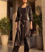 Women Printed Panelled Kurta with Trousers