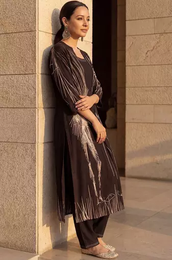 Women Printed Panelled Kurta with Trousers