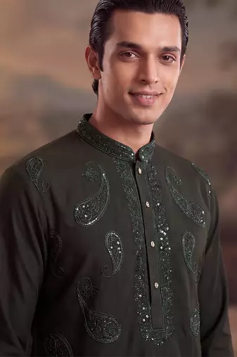 Mens green silk blend solid embroidered kurta