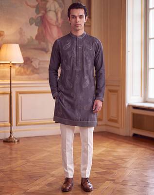 Mens grey silk blend solid embroidered kurta 5