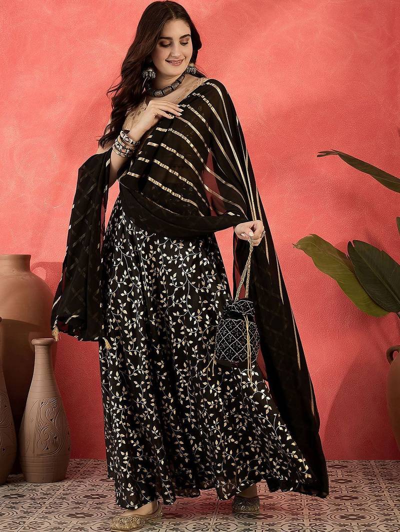 Foil Printed V-Neck Sleeveless Lehenga With Choli & Dupatta