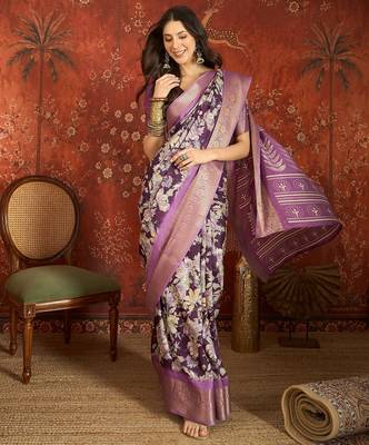 Purple silk cotton printed saree with unstitched blouse piece. 2