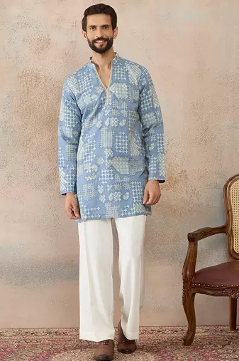 Mens blue silk blend solid embroidered kurta
