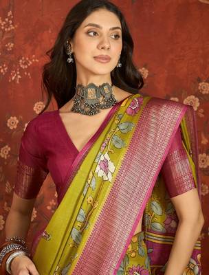 Green silk cotton printed saree with unstitched blouse piece. 4