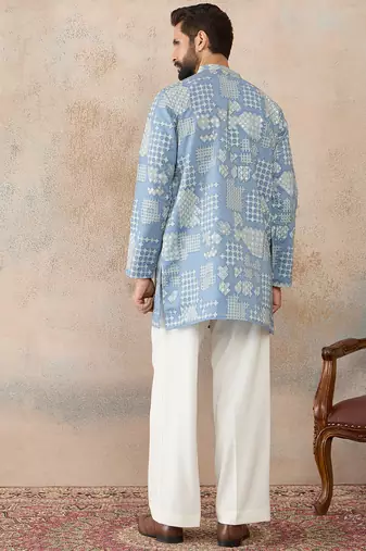 Mens blue silk blend solid embroidered kurta