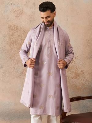 Mens lavender silk blend solid embroidered kurta with dupatta 1
