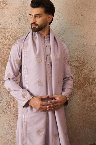 Mens lavender silk blend solid embroidered kurta with dupatta