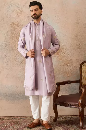 Mens lavender silk blend solid embroidered kurta with dupatta