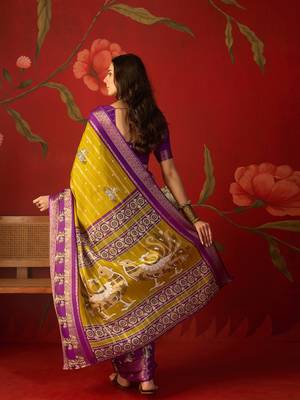 Mehndi silk cotton printed saree with unstitched blouse piece. 3