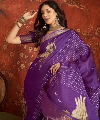 Purple silk cotton printed saree with unstitched blouse piece. 2