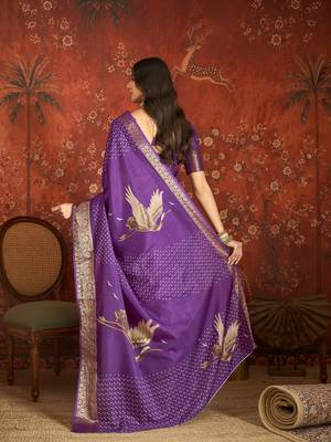 Purple silk cotton printed saree with unstitched blouse piece. 3