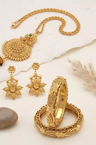 Brass gold pendant kada set for women (pack of 4 items)