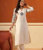 Women Ethnic Motifs Printed Regular Kurta with Trousers