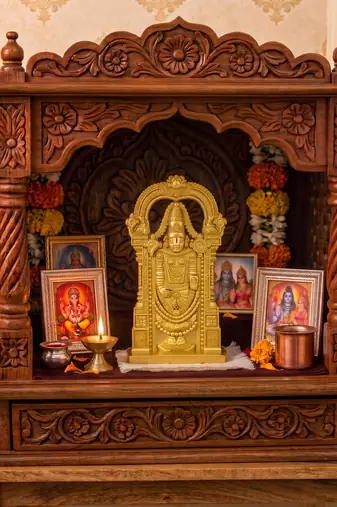 Brass gold tirupati balaji stand idol
