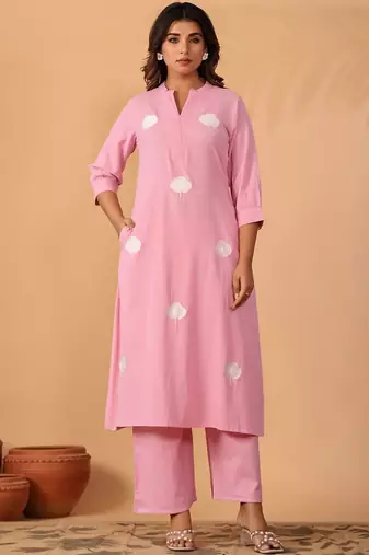 women floral embroidered regular thread work kurta with palazzos