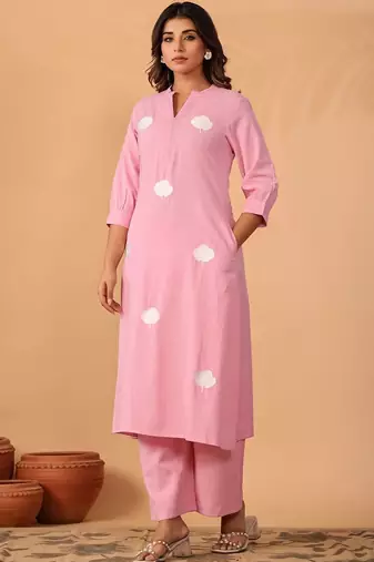 women floral embroidered regular thread work kurta with palazzos