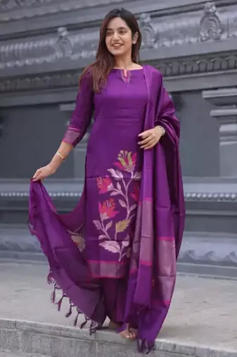 Wine woven jaquard kurti dupatta with pant