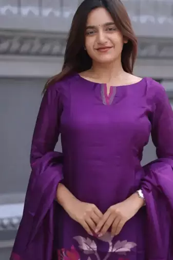 Wine woven jaquard kurti dupatta with pant