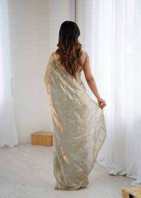 Grey tissue satin embroidered saree with unstitched blouse piece. 4