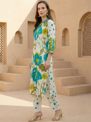 Women Floral Printed Regular Pure Cotton Kurta with Trousers 3